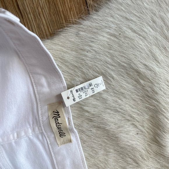 Madewell 10" High-Rise Skinny Jeans in Pure White - Picture 5 of 9